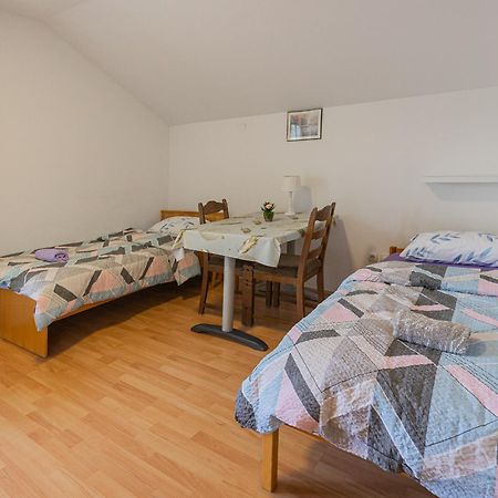Rooms Kozarje 류블랴나 외부 사진